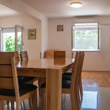 Holiday home Deluxe Golubica W/ Swimming Pool Kosute