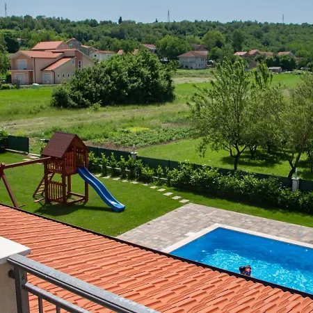 Holiday home Deluxe Golubica W/ Swimming Pool