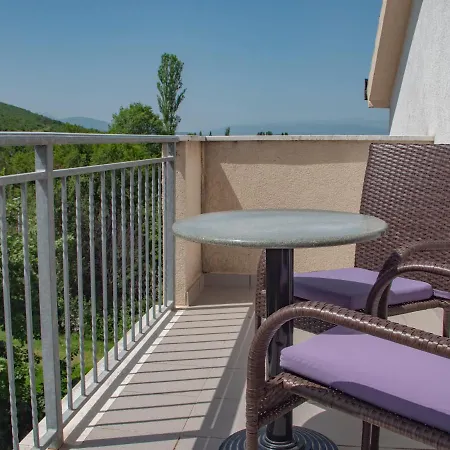 Holiday home Deluxe Golubica W/ Swimming Pool Kosute