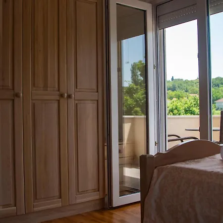 Holiday home Deluxe Golubica W/ Swimming Pool *